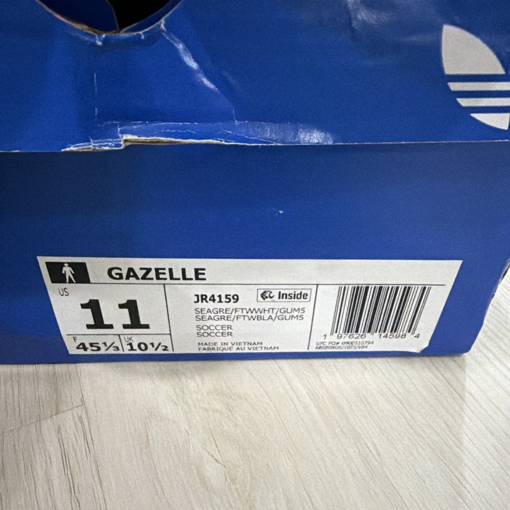adidas Liverpool FC x Gazelle Third Kit JR4159 Size 11 BRAND NEW DS - Picture 9 of 11
